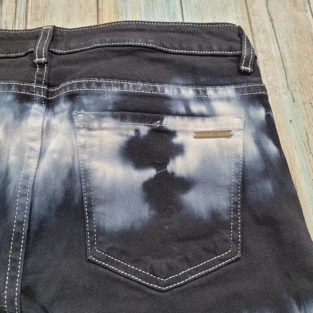 ✨️HP✨️Michael kors Tie Dye Denim Jean. - Picture 9 of 15
